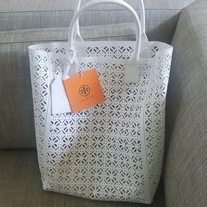Tote